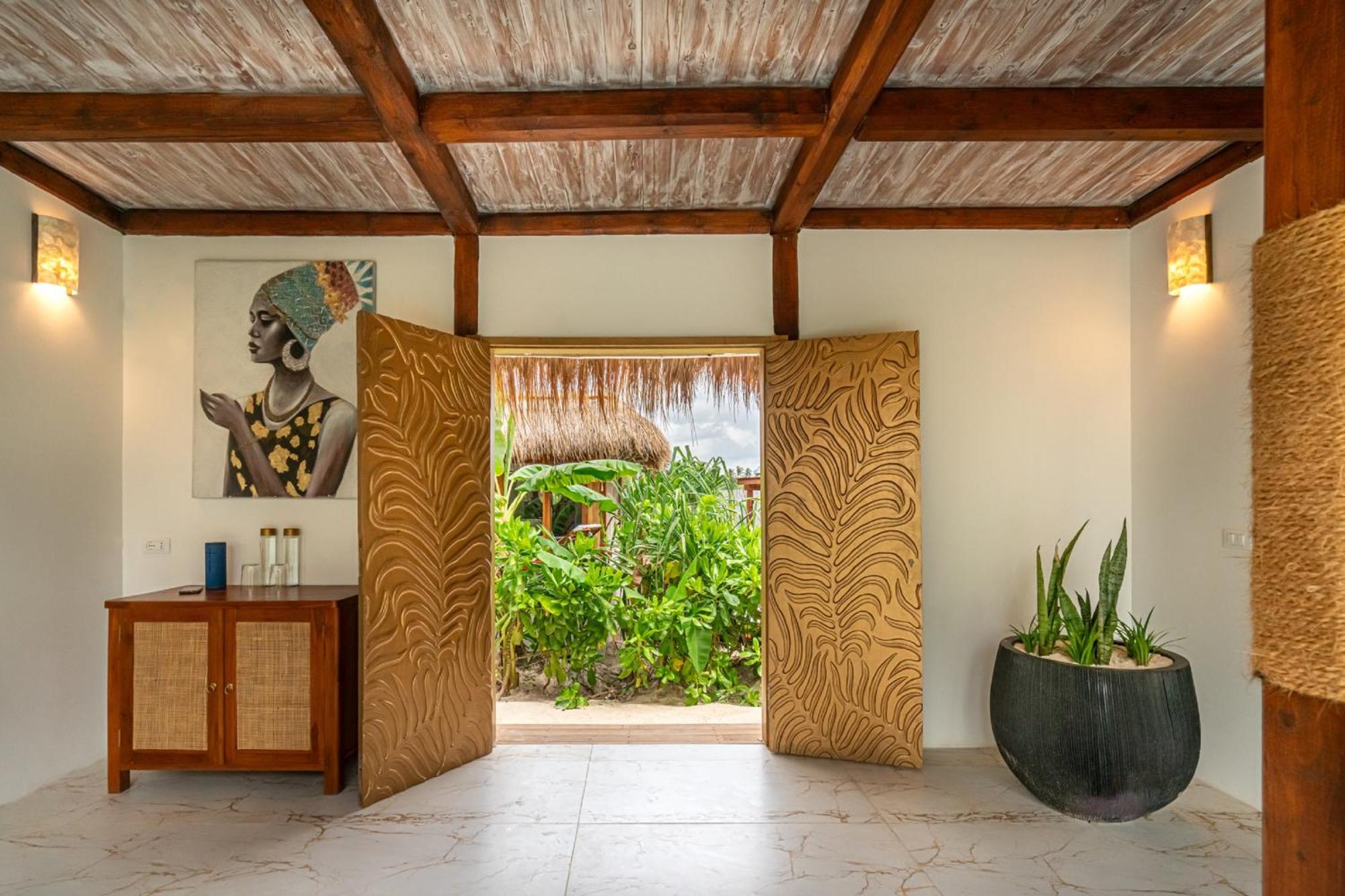 Sensations Eco-Chic Hotel プワニ・チャンガーニ エクステリア 写真