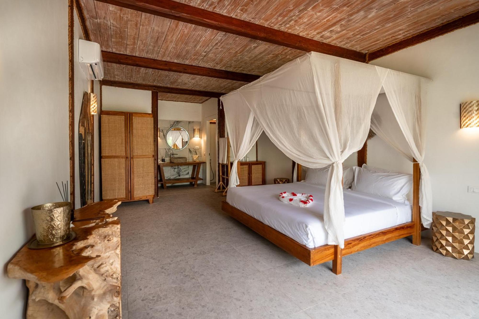 Sensations Eco-Chic Hotel プワニ・チャンガーニ エクステリア 写真